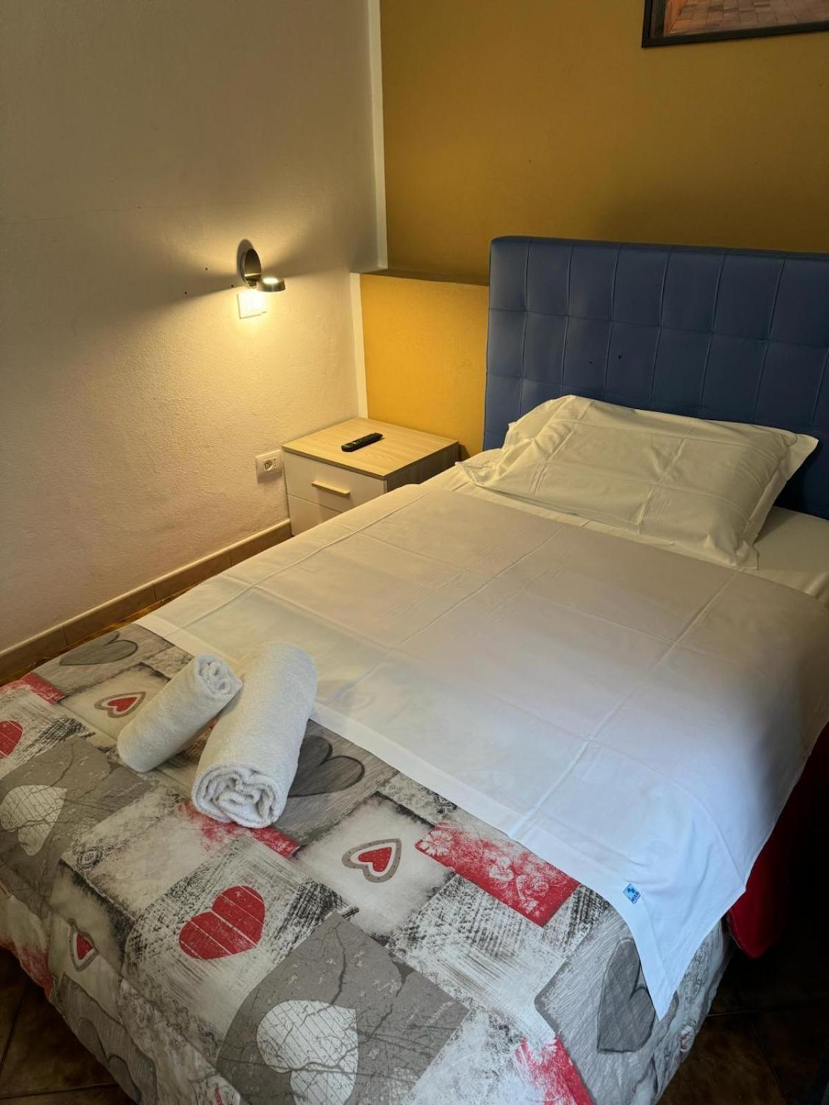 Crown Guest House Pisa Exterior foto